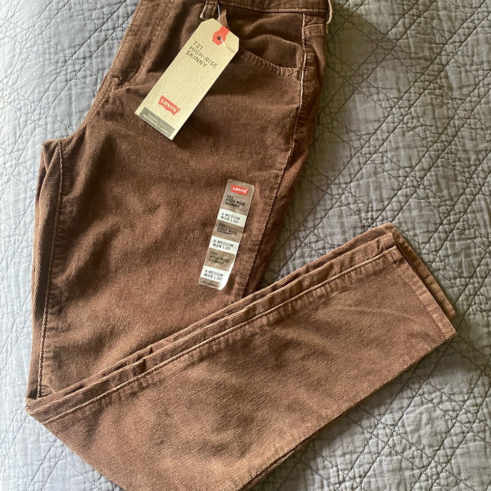 Dark brown corduroy 721 Skinny Levi’s.